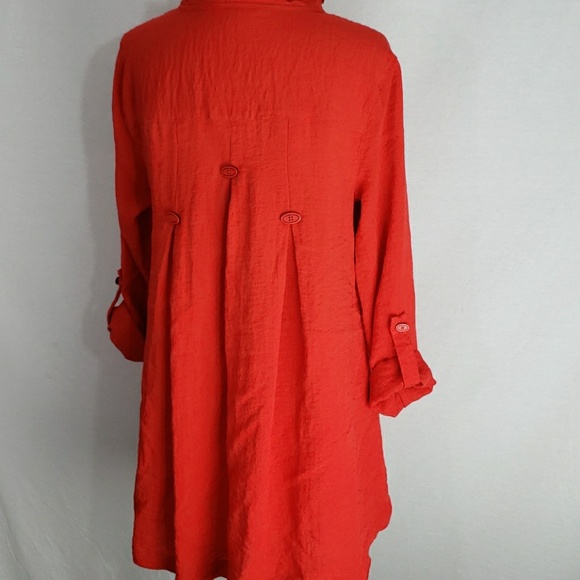 John Mark red button from tunic size xs - Picture 4 of 5